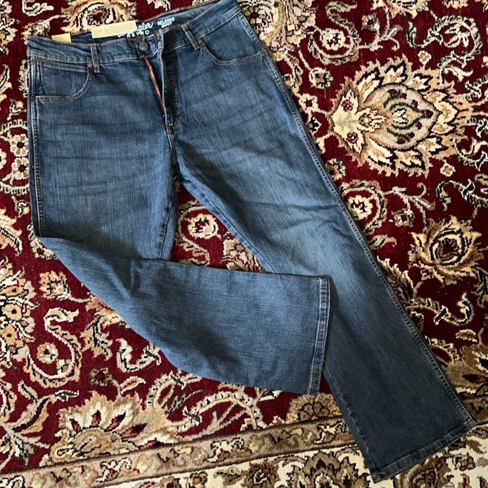 Men’s wrangler relaxed boot jean
